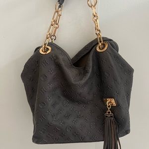 Louis Vuitton Artsy MM gray Pre-Owned